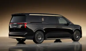Svart Zeekr 009 med gulddetaljer, sedd från sidan och bakifrån. Lyxig MPV med elegant design.